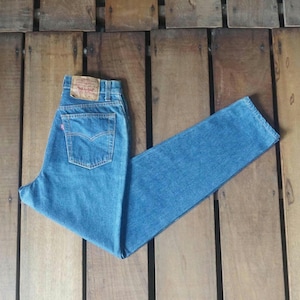 90&#39;s Levi Strauss & Co 501 Fit Faded Blue Tapered Leg Denim W25 Vintage Levis 17501-0115 High Waist Mom Jeans Button Fly Made In USA Size 9