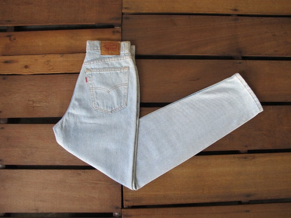 90's Distress Levi Strauss 525 High Waist Tapered