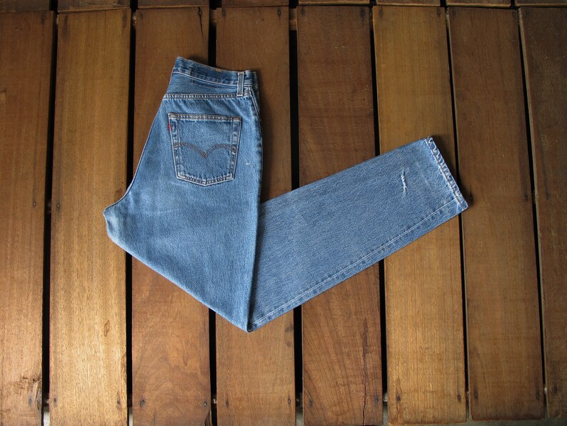 90's Levi shops Strauss & Co 901 For Women Tapered Leg faded Blue Denim W29 Vintage Levis 901-0114 High Waist Mom Jeans Button Fly Made In Spain