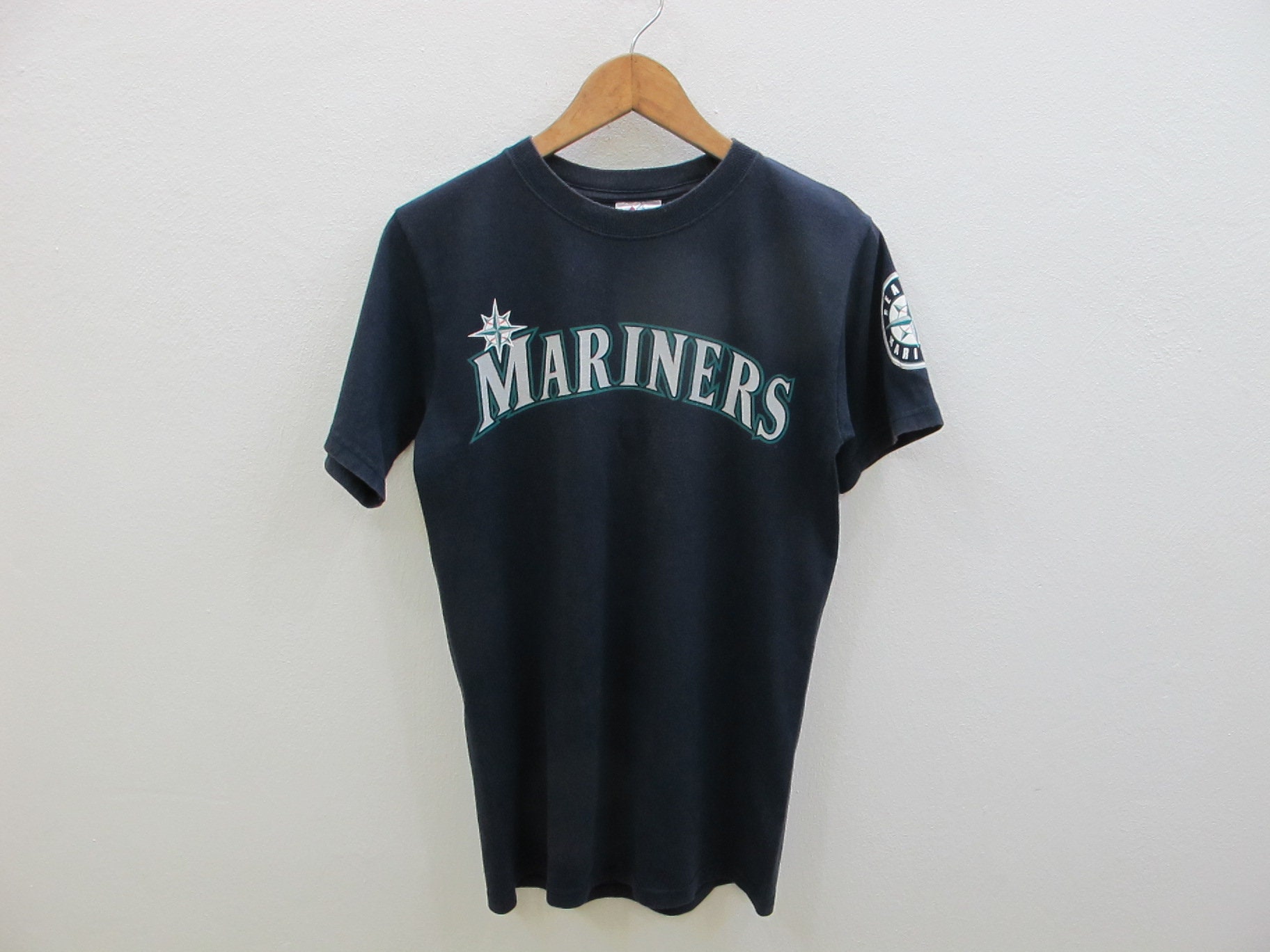 navy blue mariners jersey