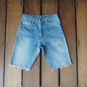 Vaqueros Wrangler desgastados de los años 90, corte azul descolorido, cintura 28, pantalones cortos Wrangler vintage de cintura alta, personalizados, vaqueros hechos en Japón.