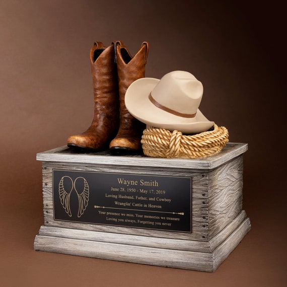 Engraved top cowboy boots