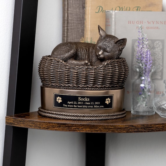 Bronze cat urn hotsell