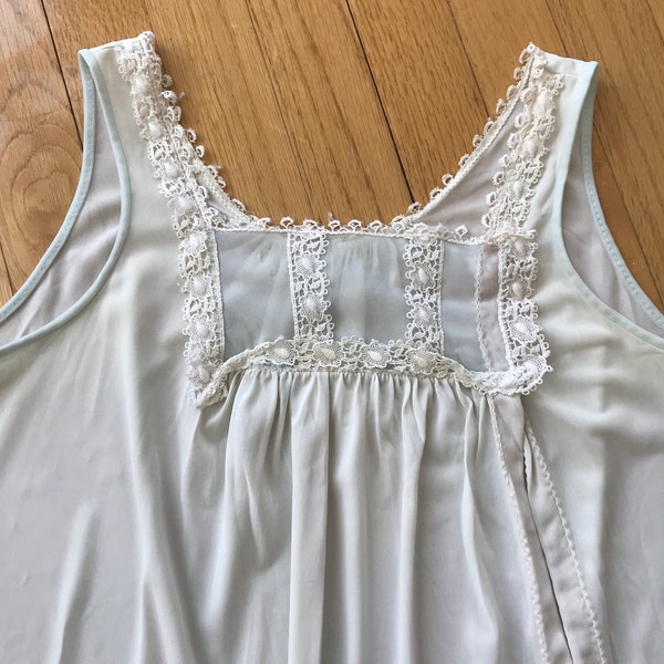 Rare Vintage 1950s / 60s Mint Green Sleeveless Maternity Baby Doll Style Nightgown with Lace Trim Size S