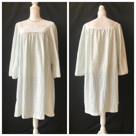 miss elaine long sleeve nightgown