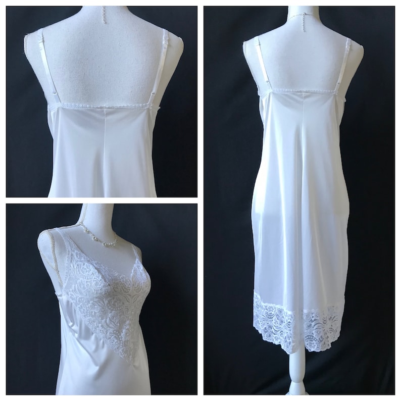 Vintage 1950s 1960s Swan Lake White with Lace Slip Short Nightgown by Vanity Fair Size 36
