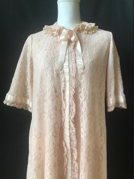 Vintage 1950's Dusty Pink / Mauve Lace Robe by Od… - image 5