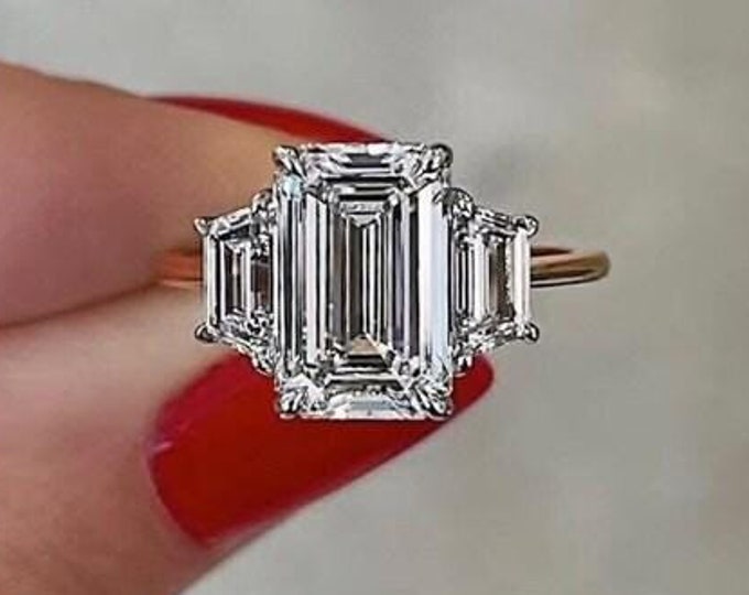 Three Stone 5 CT Emerald Cut Moissanite Diamond Ring Emerald Trilogy Engagement Ring 14K Gold Wedding Ring Past Present Future Promise Ring