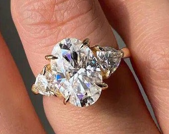 Three Stone 3 CT Oval Cut Moissanite Diamond Ring Oval Diamond Ring Trilogy Ring Engagement Ring 14K Gold Ring Wedding Ring Promise Ring