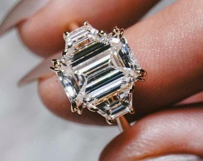 Three Stone 4 CT Emerald Cut Moissanite Diamond Ring Emerald Trilogy Engagement Ring 14K Gold Wedding Ring Past Present Future Promise Ring
