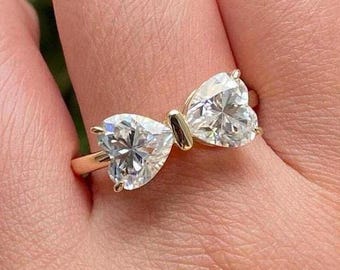 Toi Et Moi Heart Cut Moissanite Diamond Ring Heart Diamond Engagement Ring 14K Gold Wedding Ring Anniversary Ring For Women Proposal Ring