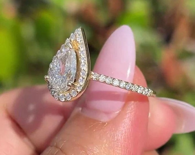 1.5 CT Pear Cut Moissanite Diamond Ring Pear Halo Engagement Ring 14K Gold Wedding Ring For Women Anniversary Ring Promise Ring Gift For Her