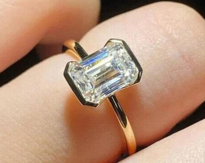 2.5 CT Emerald Cut Half Bezel Set Moissanite Diamond Ring Emerald Cut Engagement Ring 14K Gold Wedding Ring Anniversary Ring For Women