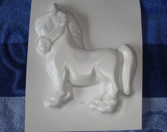 Horse shape, horse casting mold, with rosette, for soap, plaster, concrete and more