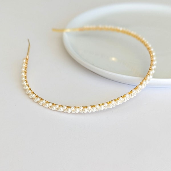 Bride Headband Thin Pearl Ivory Hairband White Pearl Headband Dainty Bridal Headband Simple Hairpiece Minimalist Bride Short Hair Accessory