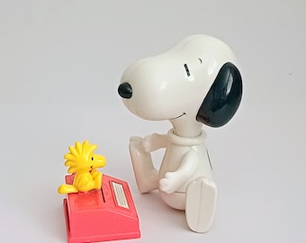 Vintage 2000 Snoopy and Woodstock McDonalds Happy Meal Typing Snoopy