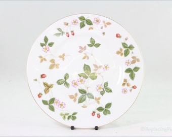 Wedgwood - Wild Strawberry - 8&quot; Salad Plate