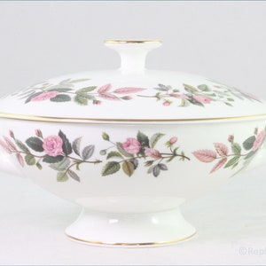 Wedgwood - Hathaway Rose - Lidded Vegetable Dish