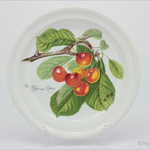 Portmeirion - Pomona - 8 5/8&quot; Salad Plate (The Biggarreux Cherry)