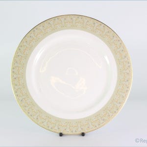 Royal Doulton - Sonnet (H5012) - 9&quot; Luncheon Plate