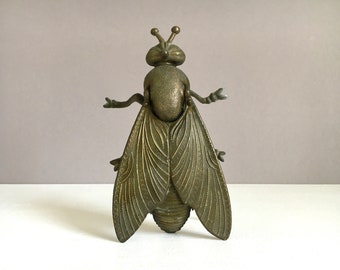 Large whimsical vintage brass metal fly tie ashtray bowl mid century figure sculpture 50s 60s