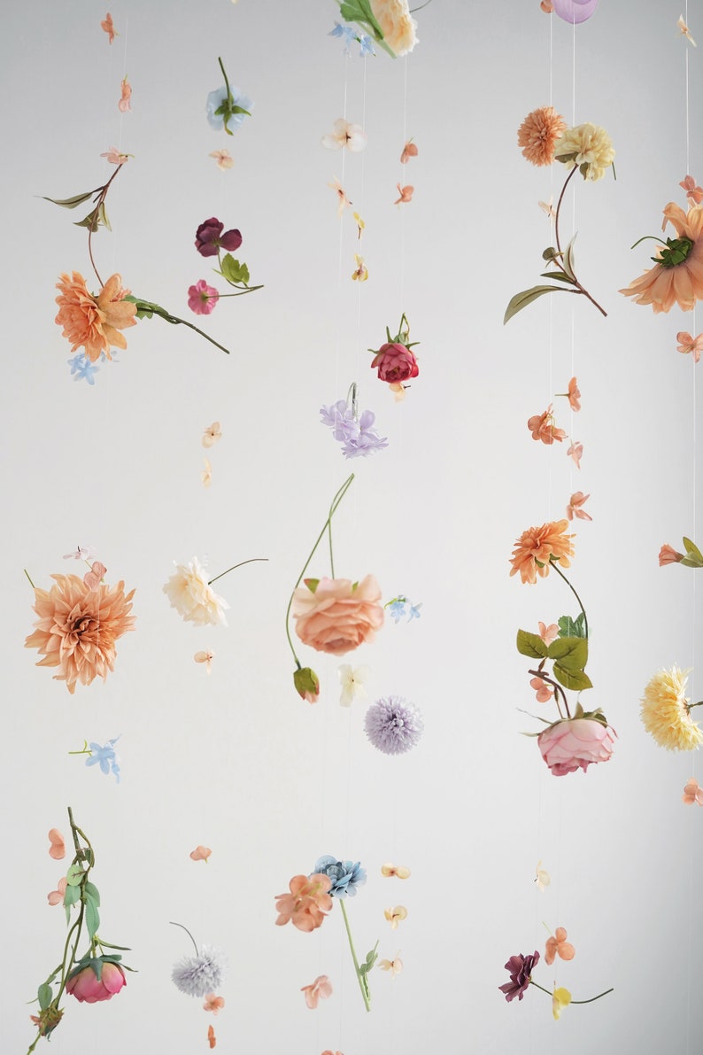 Pastell hängende Blumengirlande Installation Feiern, Hochzeiten, Fotografie, Design mehrere Größen erhältlich und kundenspezifische Farben Bild 2