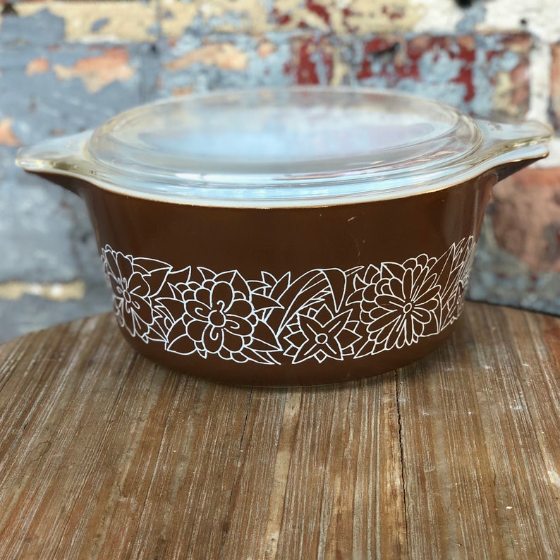 Pyrex WOODLAND BROWN #474B Casserole with lid 1.5L VINTAGE