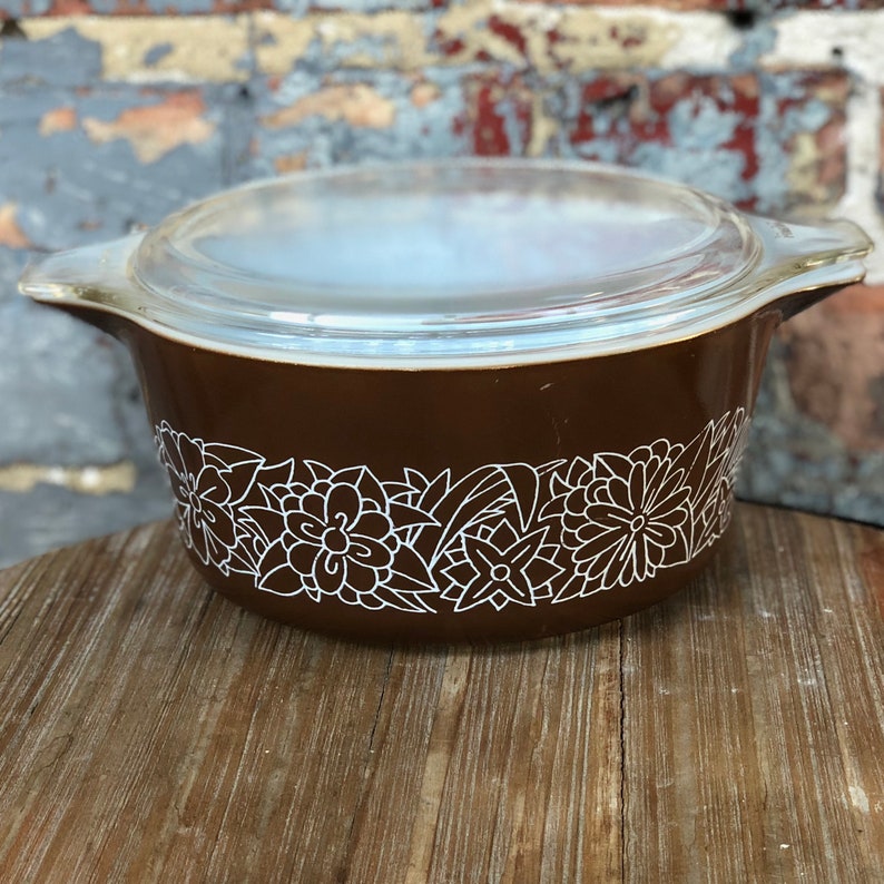 Pyrex WOODLAND BROWN #474B Casserole with lid 1.5L VINTAGE