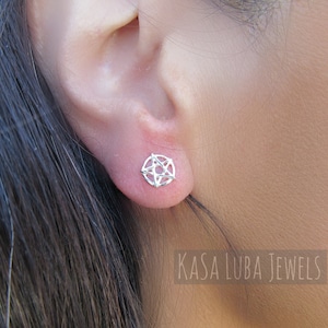 Dainty Pentagram Silver earrings, Pentagram earrings, Pentacle earrings, stud earrings