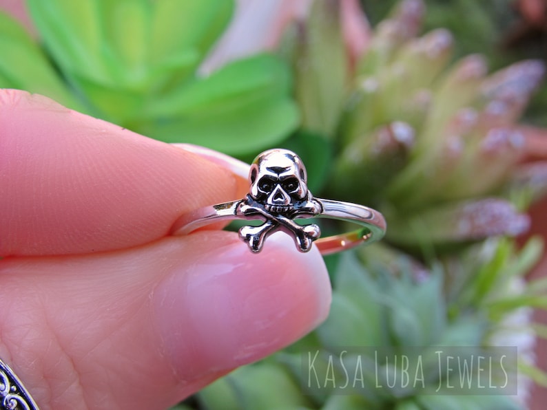 jollyroger ring silver ring Skull Sterling silver ring Silver Crossbone ring
