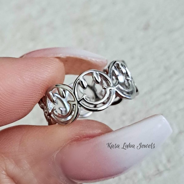 Sterling silver smiley face - Large - eternity - Happy Face Ring - Womens Silver jewelry - positive Ring - Good Luck Ring - 925 Gifts