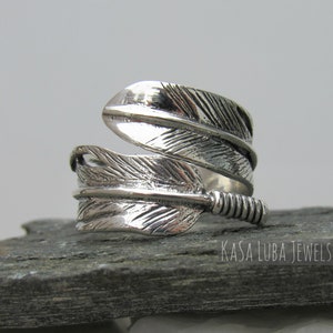 Sterling Silver Feather Ring, womens Leaf Ring, Silver Nature Ring - Wrap around ring, Silver Oxidized Ring, Nature Jewelry, adjustable ring