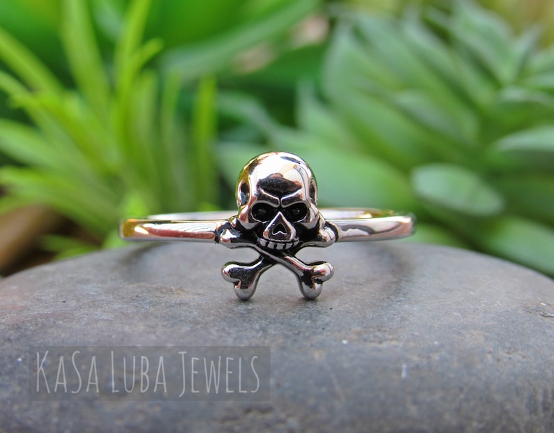 jollyroger ring silver ring Skull Sterling silver ring Silver Crossbone ring