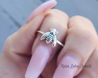 Oxidized Sterling Silver Bee Ring: Honeycomb Jewelry