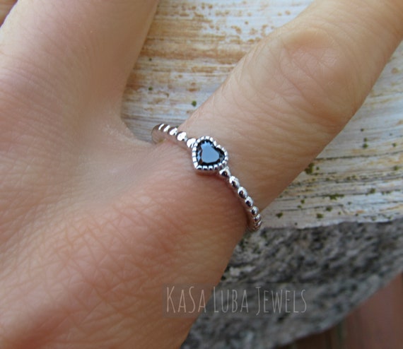 Pandora Sparkling Blue Elevated Heart Ring