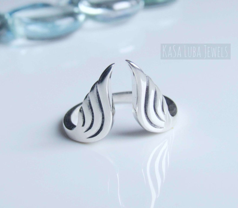 Anillo de alas de plata de ley oxidada - Joyería de ángel ajustable imagen 2