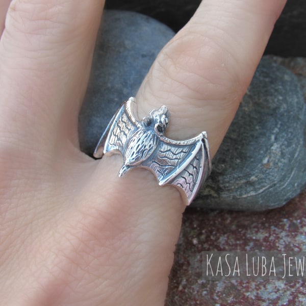 Bat Ring - Etsy