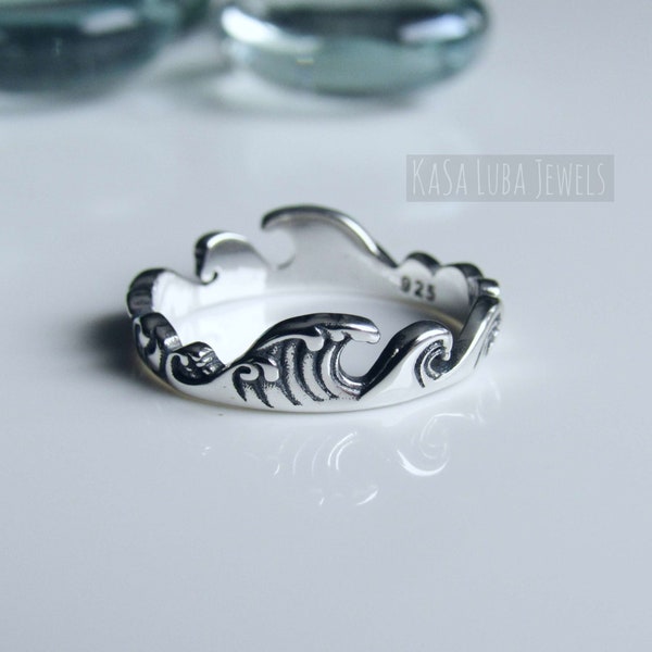 Anillo de olas de plata de ley oxidada - Ocean Jewelry