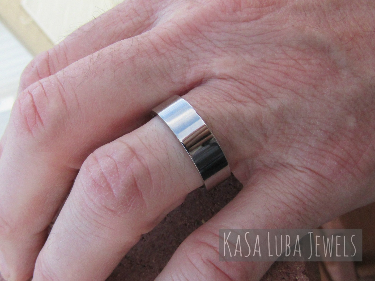 Anelli in acciaio inossidabile da uomo con scanalatura color oro da 8 mm di moda Anelli con bordo nero spazzolato color argento per gioielli da donna per uomo  36