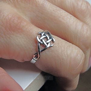 Celtic Sterling silver ring - Infinity - solid silver, womens jewelry, Mystical, Magical - promise ring
