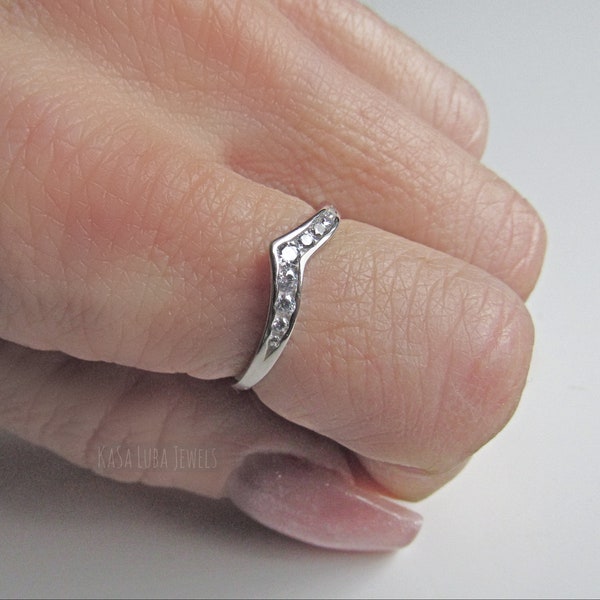 Ring enhancer silver ring, V shape - sterling silver - womens Midi ring, CZ ring - stamped 925