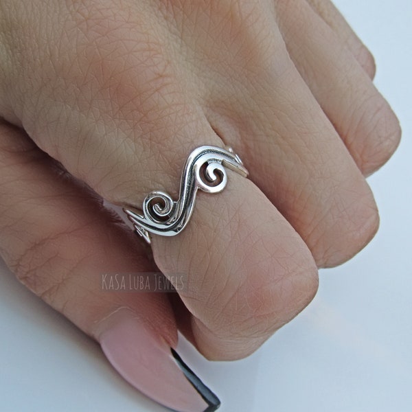 Silver wave ring - Sterling - Womens ring, vacation - ocean, 925 silver - surfer