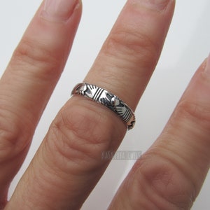 Sterling Silver Celtic Claddagh Ring, Hand - Promise ring, irish ring - 925 silver - solid silver