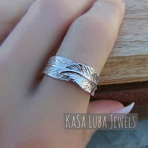 Solid Silver Feather ring - Feather ring - wrap around ring - unique ring