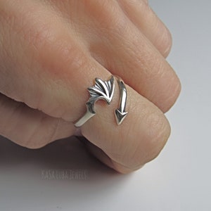 Silver Dragons wing and tail ring - adjustable - Dragon lovers - wing jewelry - sterling - 925 - cool ring