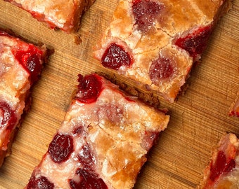 Strawberry Ooey Gooey Butter Cake Bars, Blondies, Brownies, Cake