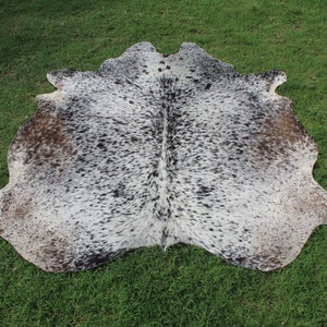 Tricolor Cowhide Rug Brazilian Cowhide Rug Tricolor Hair on Cowhide Rug Genuine Tricolor Cowhide Rug