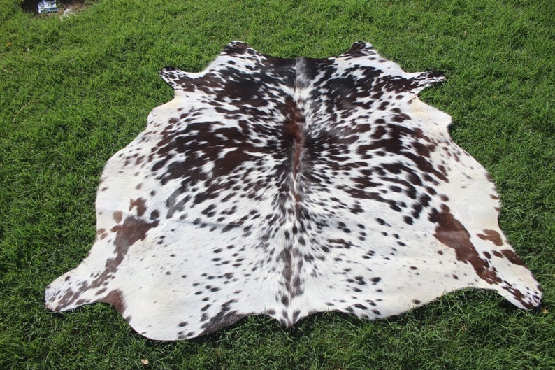 Amazing Tricolor Cowhide Rug Small Tricolor Cow Skin Rug Small Cow Hide Rug 4 x 4.5 Cowhide Floor Rug 17 to 19 Sqft
