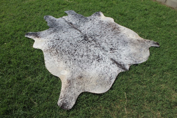 Amazing Tricolor Cowhide Rug Salt and Pepper Cow skin Rug Cow Hide Rug 5 x 5 Cowhide Floor Rug
