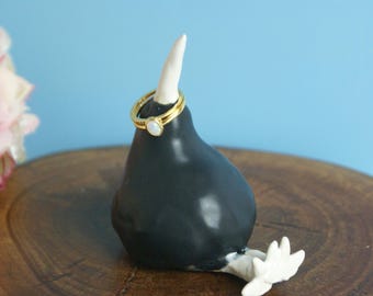 Ceramic Kiwi Ring Holder | Handmade Ceramic Figurine